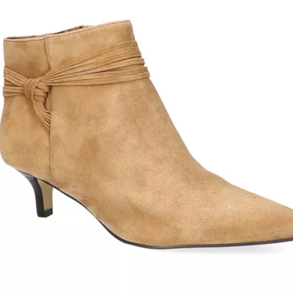 NIB Bella Vita Boots size 7.5 - Picture 2 of 11